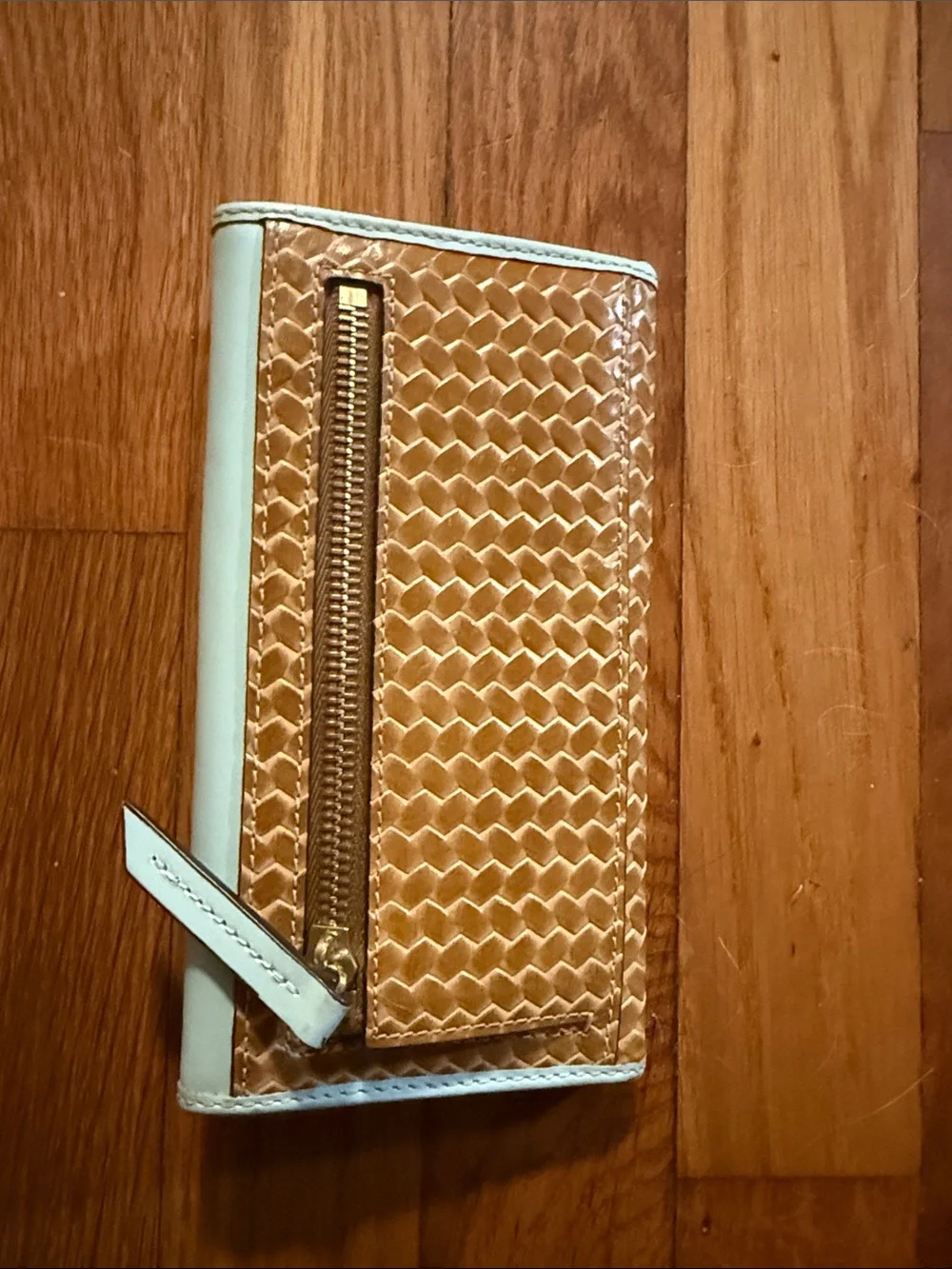 Dooney & Bourke Beacon Woven Continental Clutch Wallet